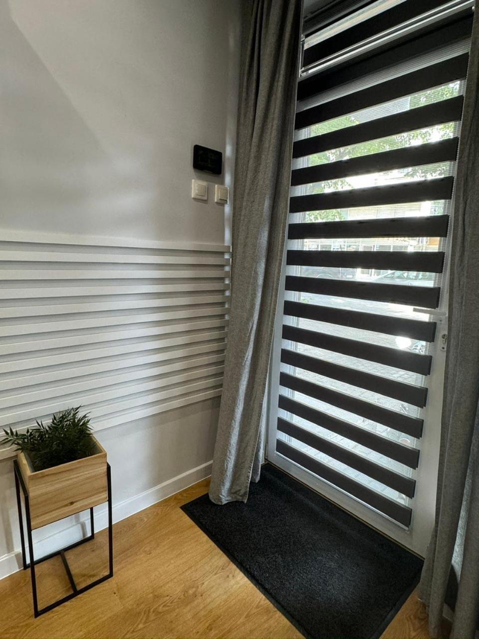 Casa Raffaelo Apartment Burgas Exterior photo
